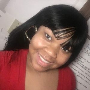 Meet your Posher, Denise
